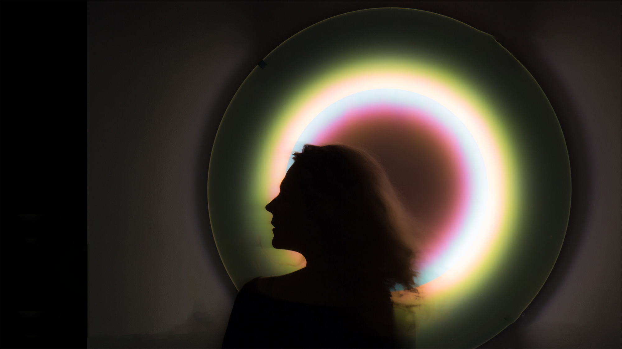 The Light That Remembers: Catrinel Săbăciag and the Infinite Reflection of Tradition
