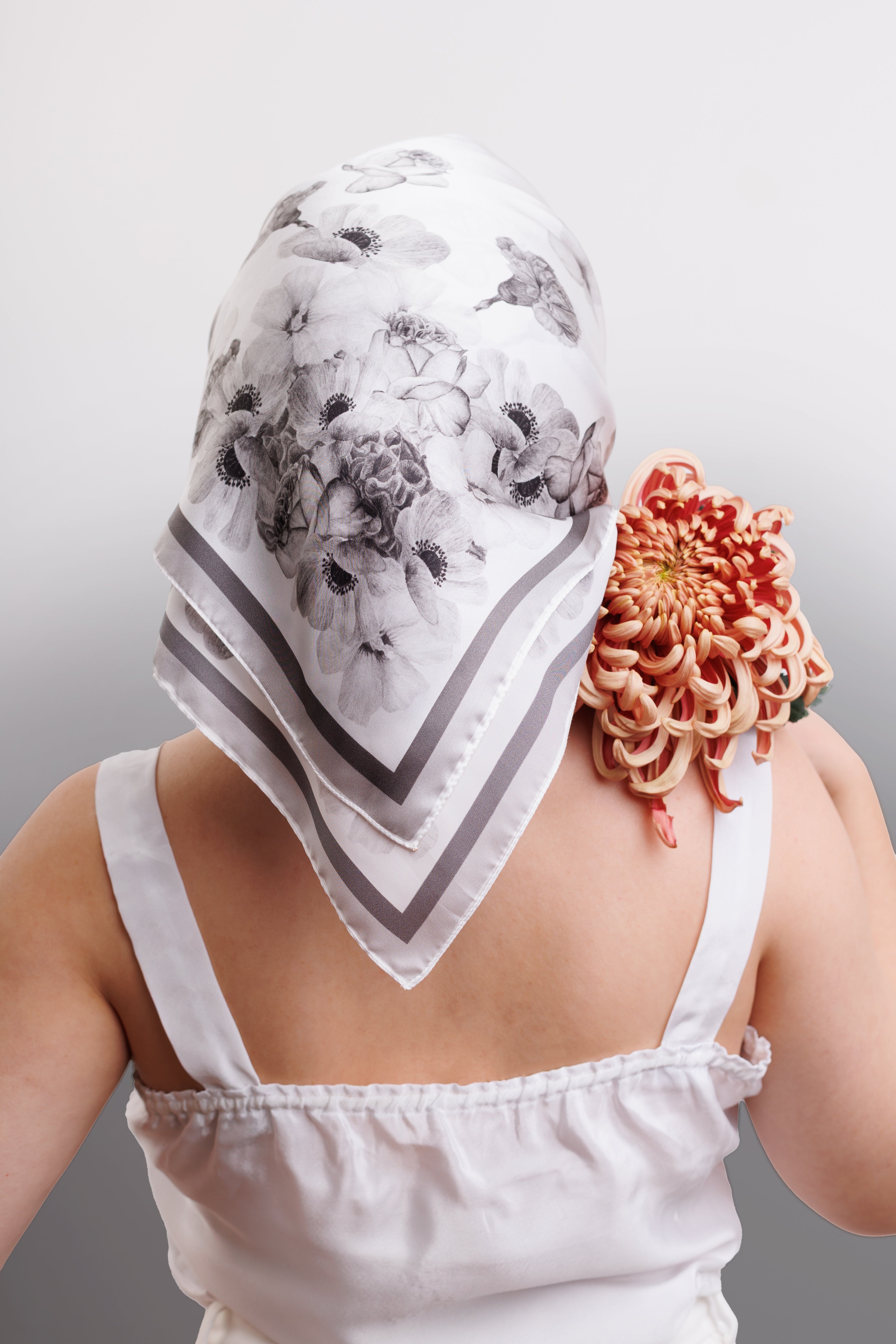 Anemone – Monochrome Silk Scarf