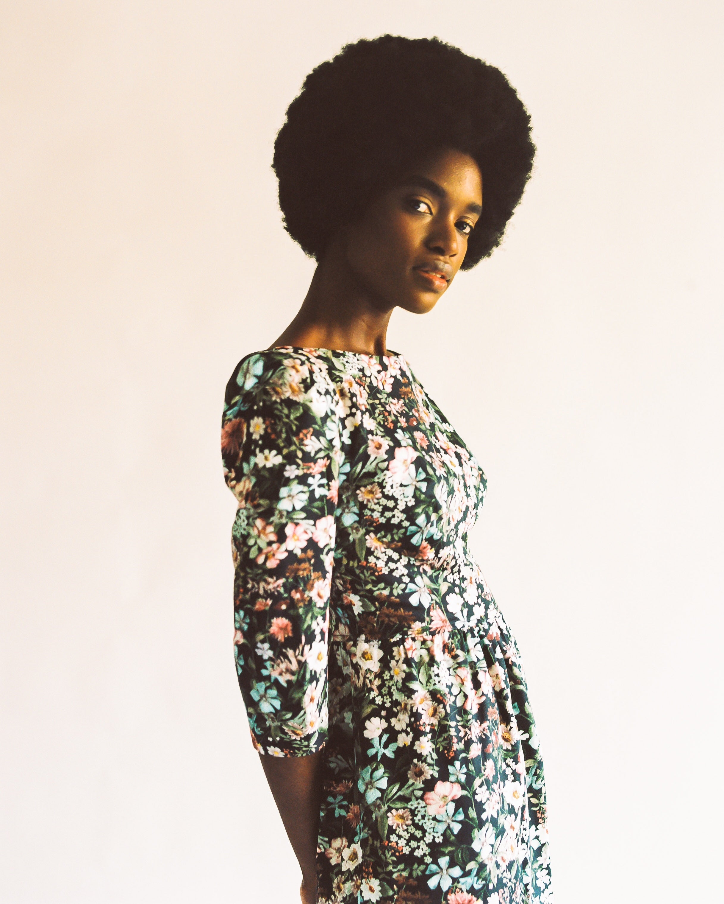 Anais Bateau Neck Dress with Corset Seam Details / Black Floral Cotton