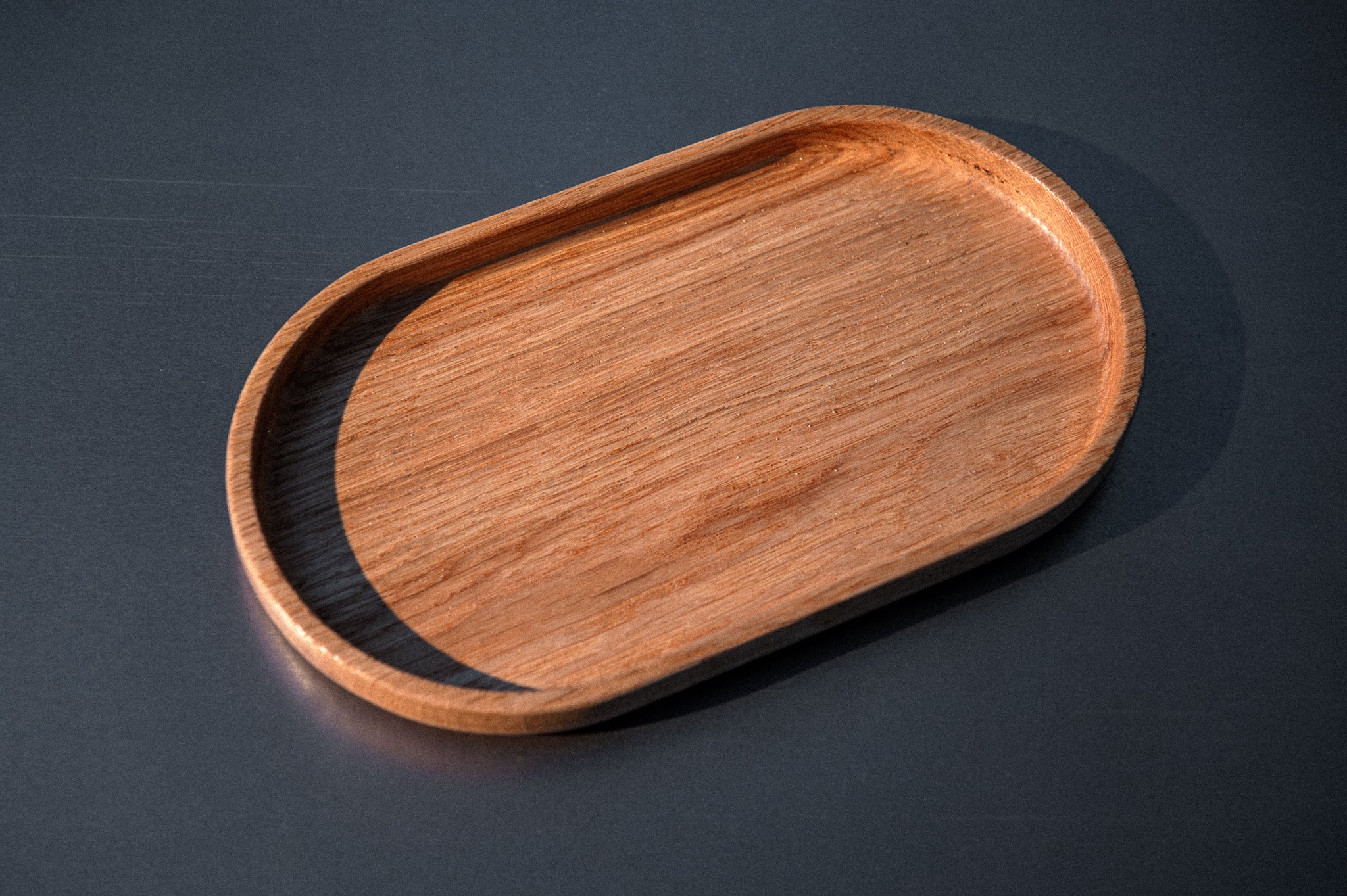 tray/ oval/ oak