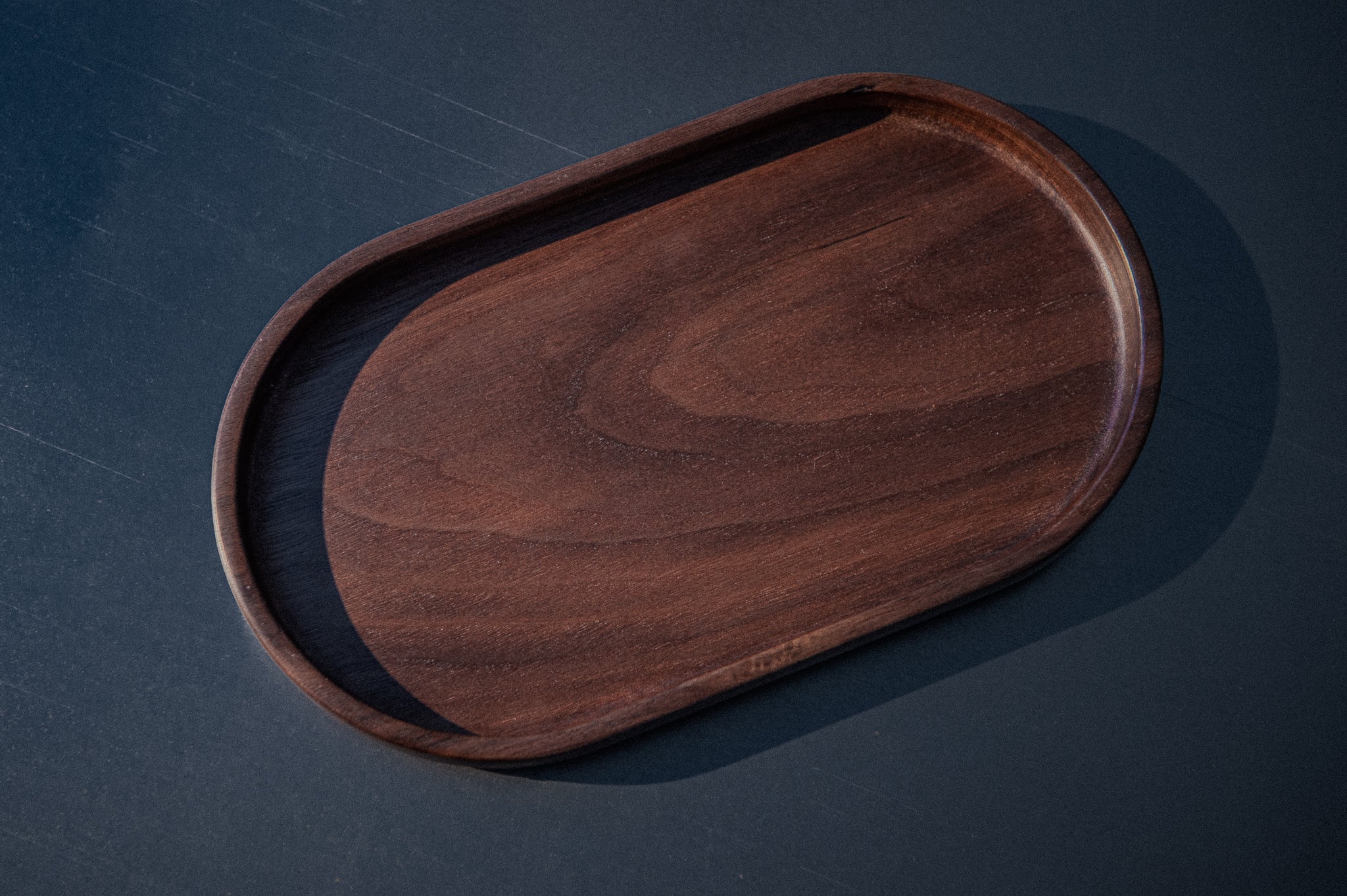 tray/ oval/ walnut
