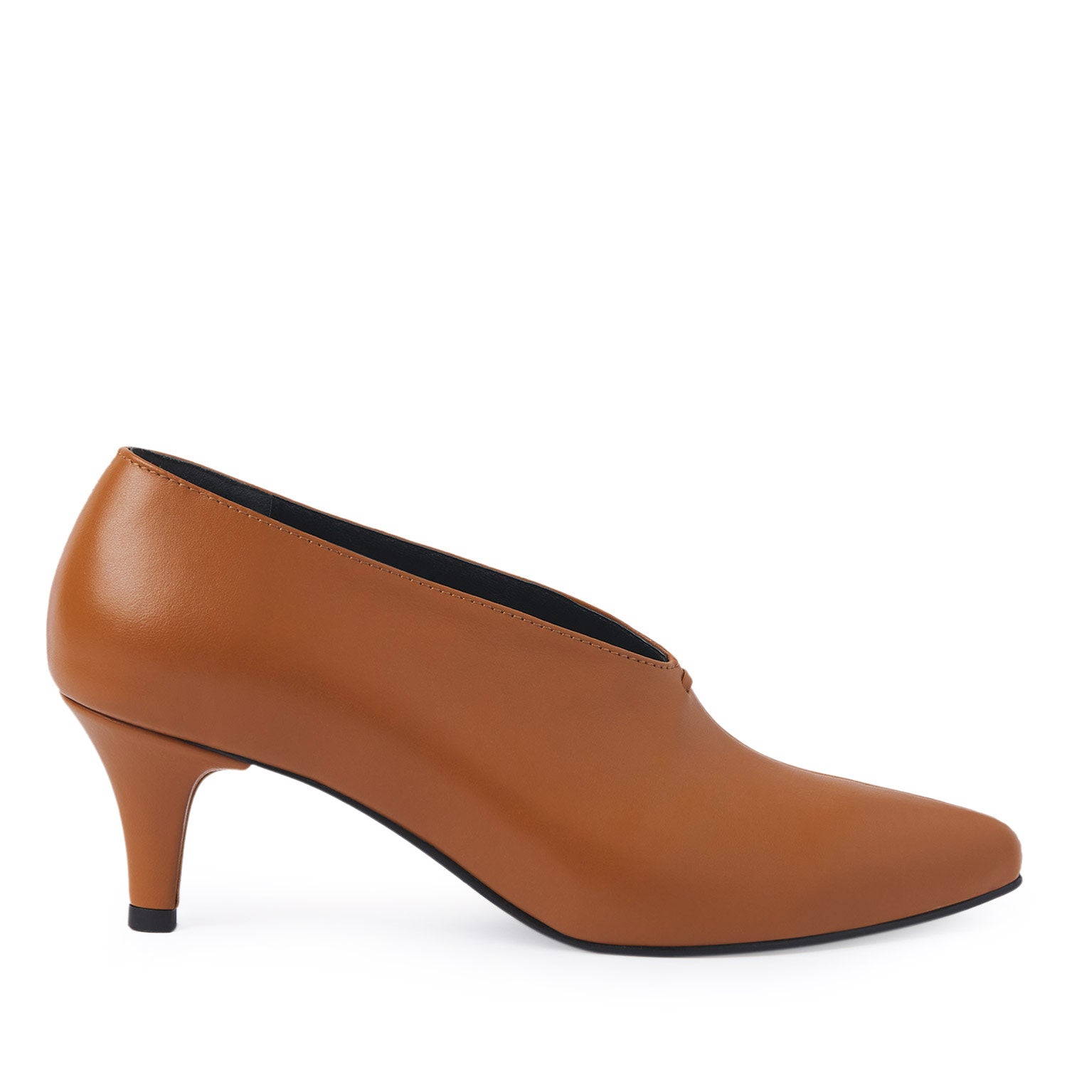 traces-of-heels-pumps-interstellar-camel-leather