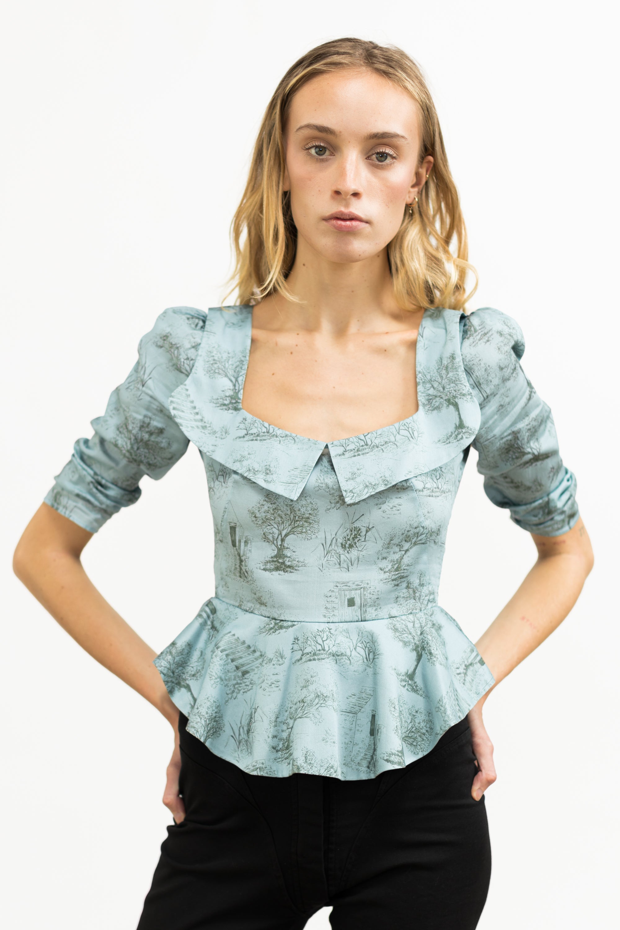 Mari Top / Cottage Blue + Pewter Green Toile Cotton