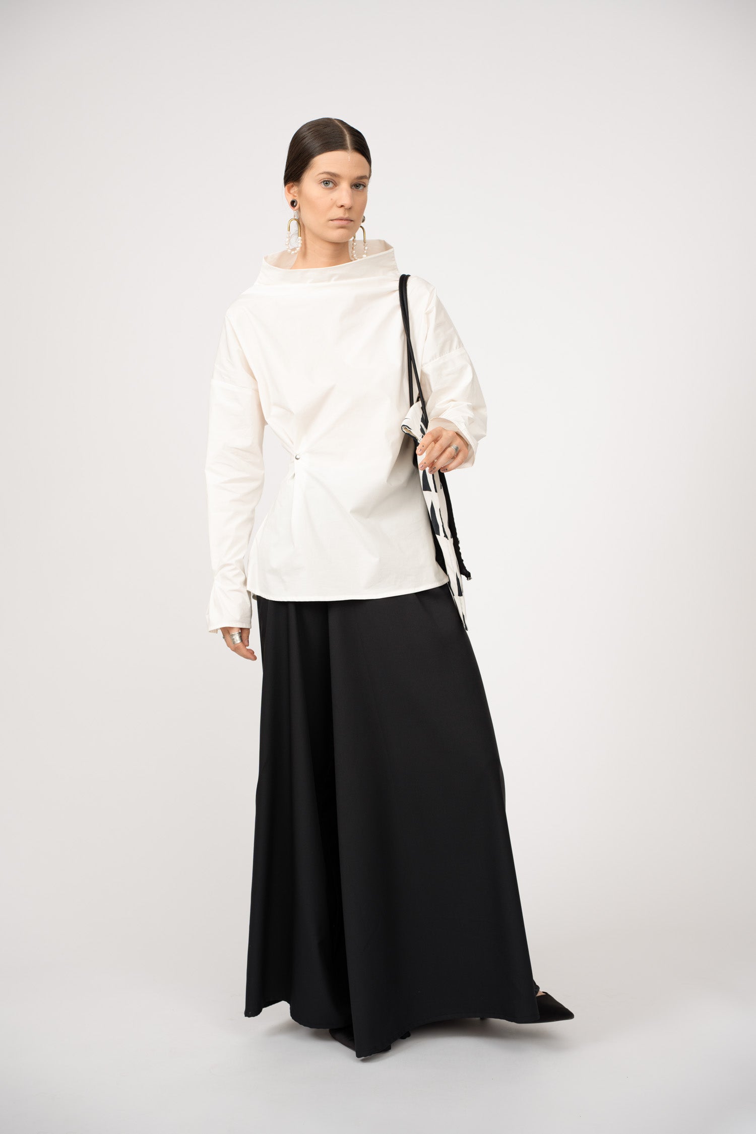 Geometric shirt with snaps