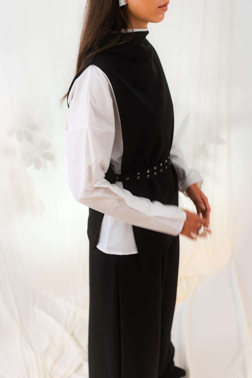 Geometric shirt with snaps