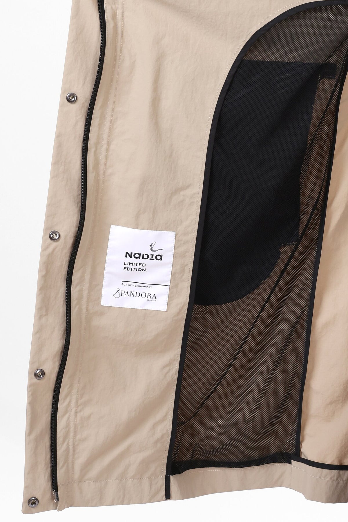 WOMEN’S COAT