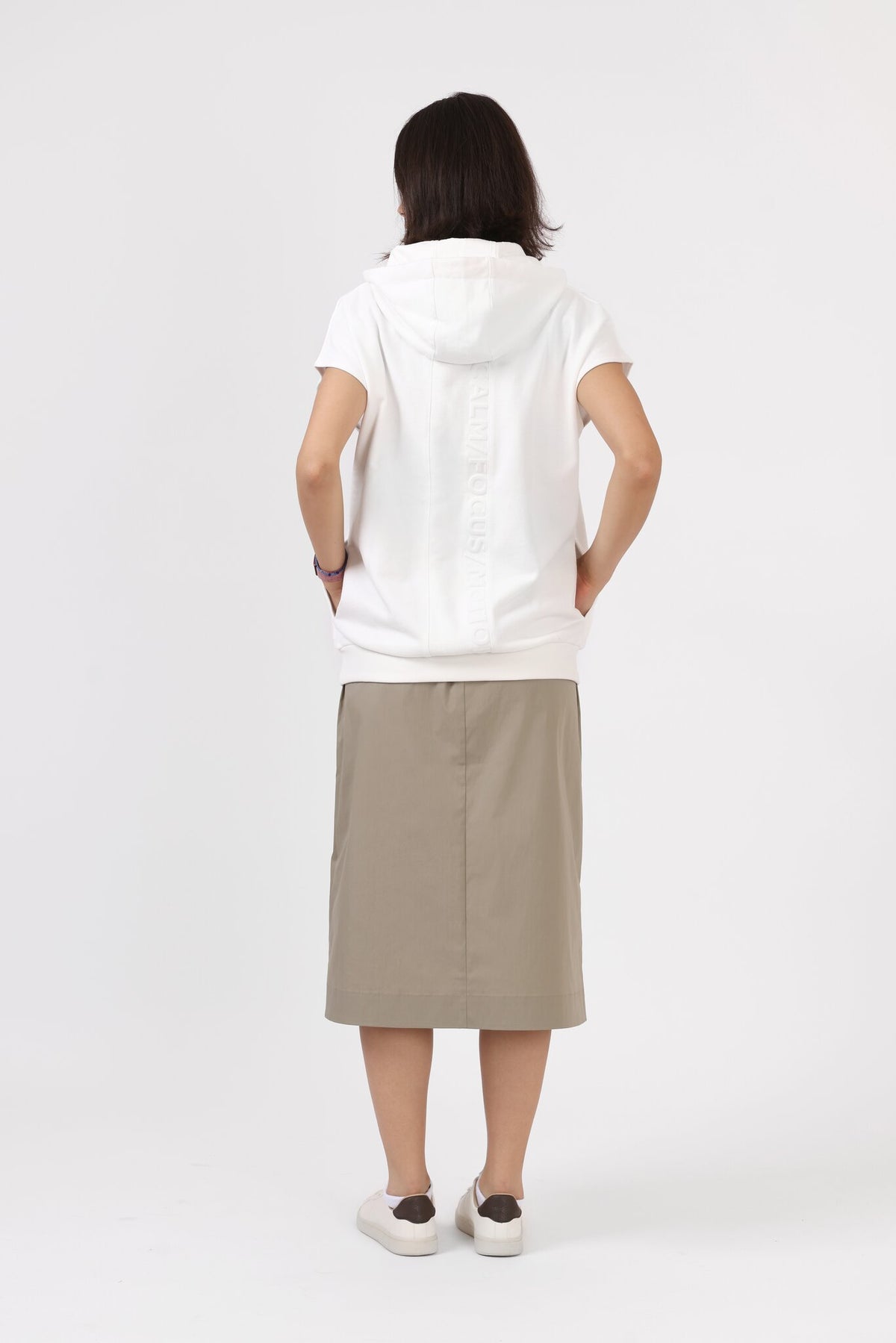 UNISEX SLEEVELESS HOODIE