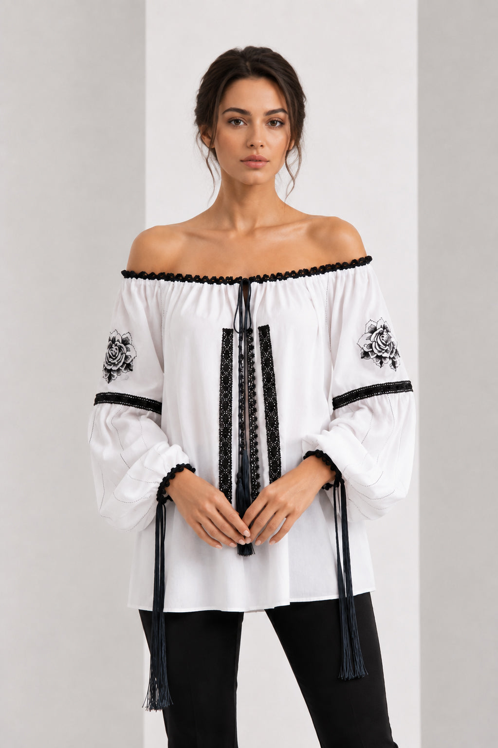 BLACK AND WHITE ROSE BLOUSE