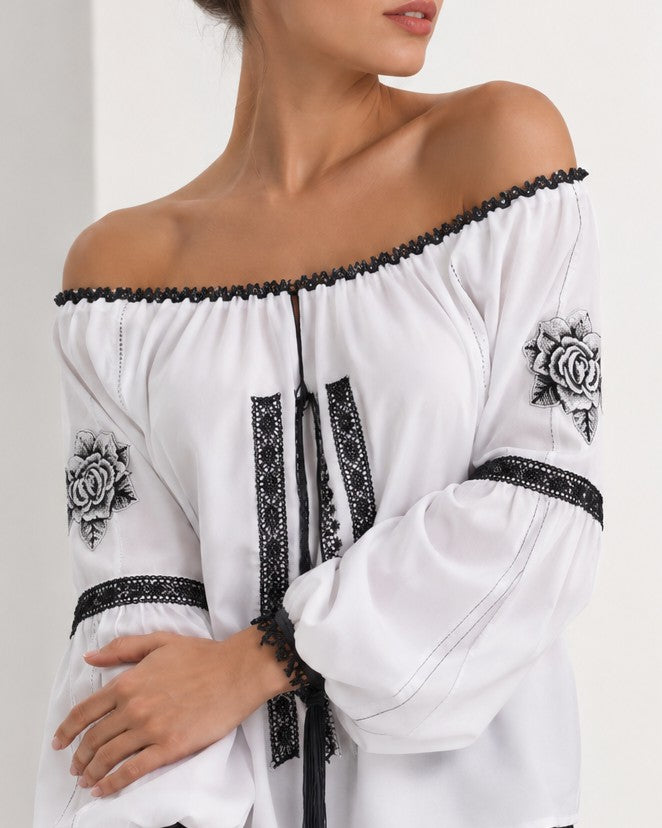 BLACK AND WHITE ROSE BLOUSE