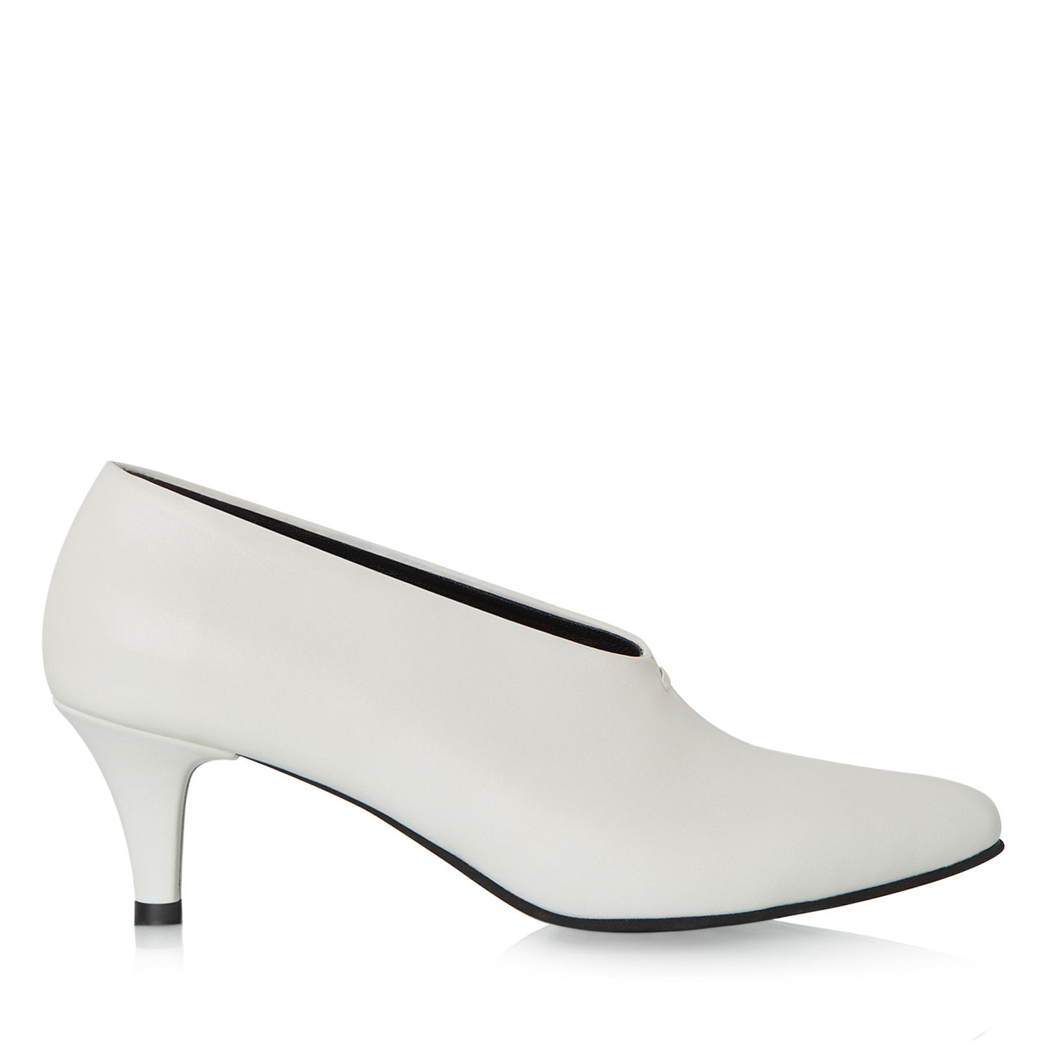traces-of-heels-pumps-interstellar-white-leather