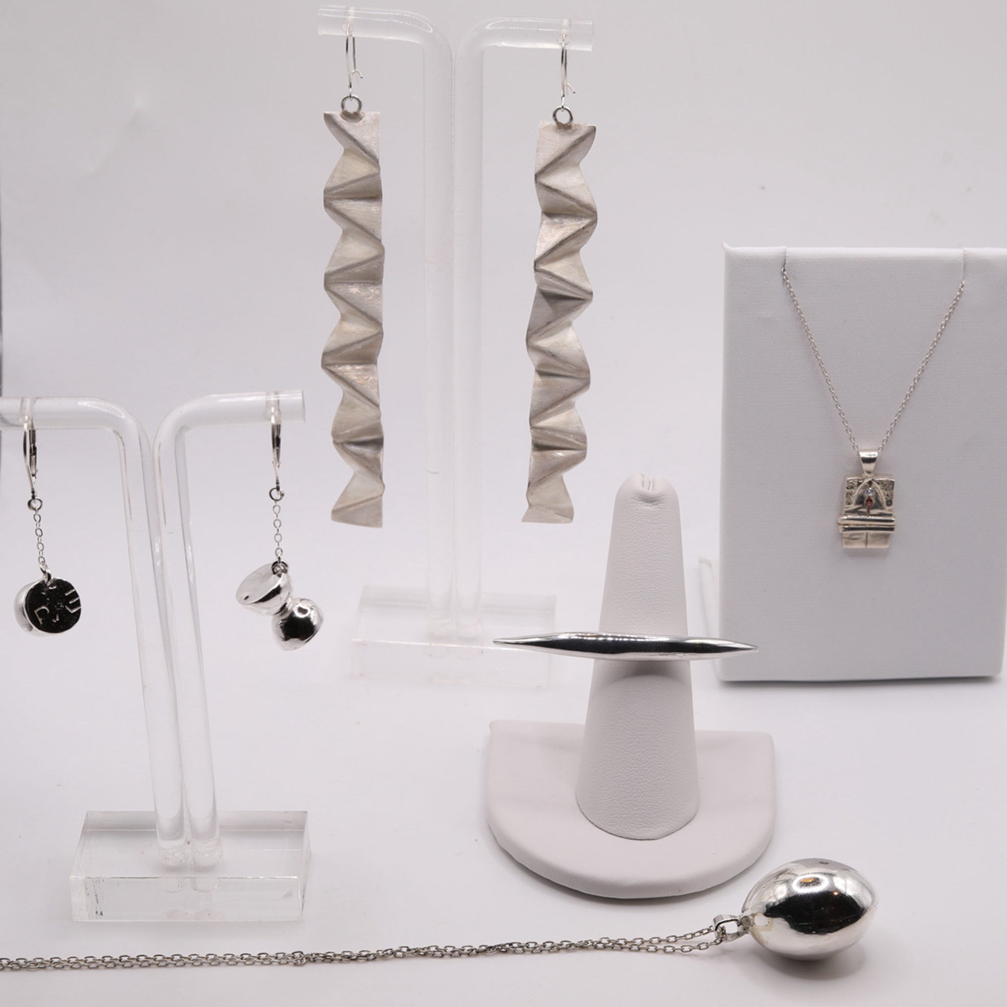 Infinity Column Earrings